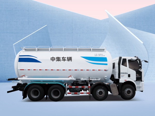 中集車輛粉罐家族實力登場，揭秘粉粒物料運輸車的"高效可靠"之道！