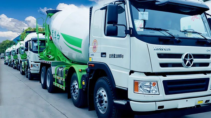 行家客戶一年內(nèi)入手幾十臺(tái)凌宇車 這次又看中“凌云”組合！